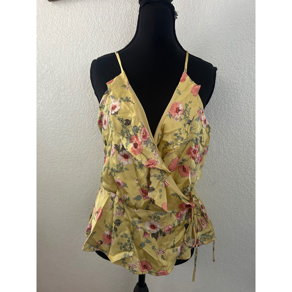 ASTR the Label Yellow Floral Satin Wrap Top Ruffle V-Neck Peplum Cami Medium